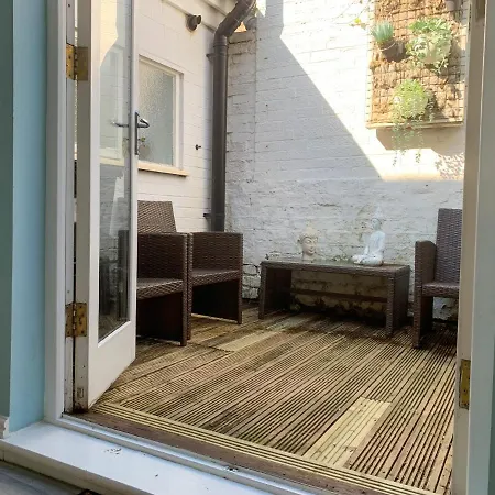 Lodge In The Heart Of At The Hampden - Free Parking -