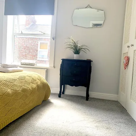 Lodge In The Heart Of At The Hampden - Free Parking - *