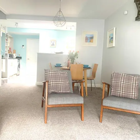 Lodge In The Heart Of At The Hampden - Free Parking -