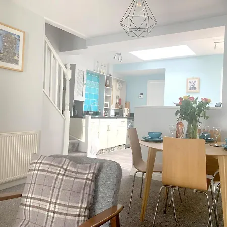 In The Heart Of At The Hampden - Free Parking - Lodge